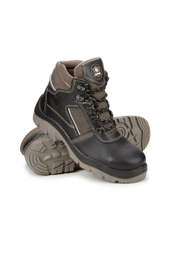Ботинки рабочие летние/демисезонные "Дэлф" с КП цвет черный/бежевый